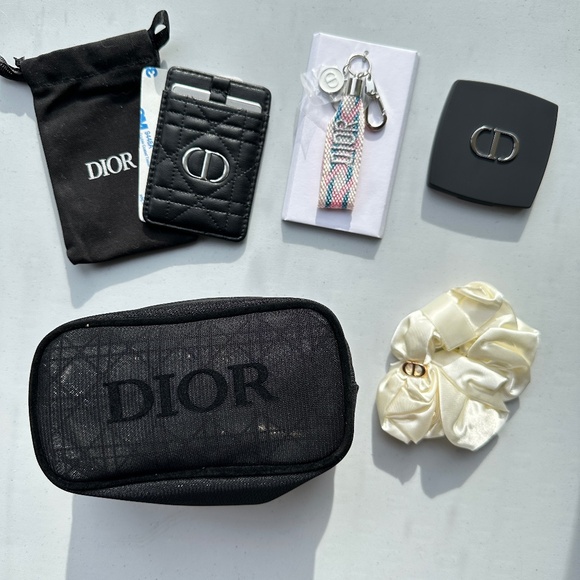 Christian Dior Cosmetics Beauty Gift Set Bundle Mirror Pouch Key Chain Scrunchie - Picture 1 of 9
